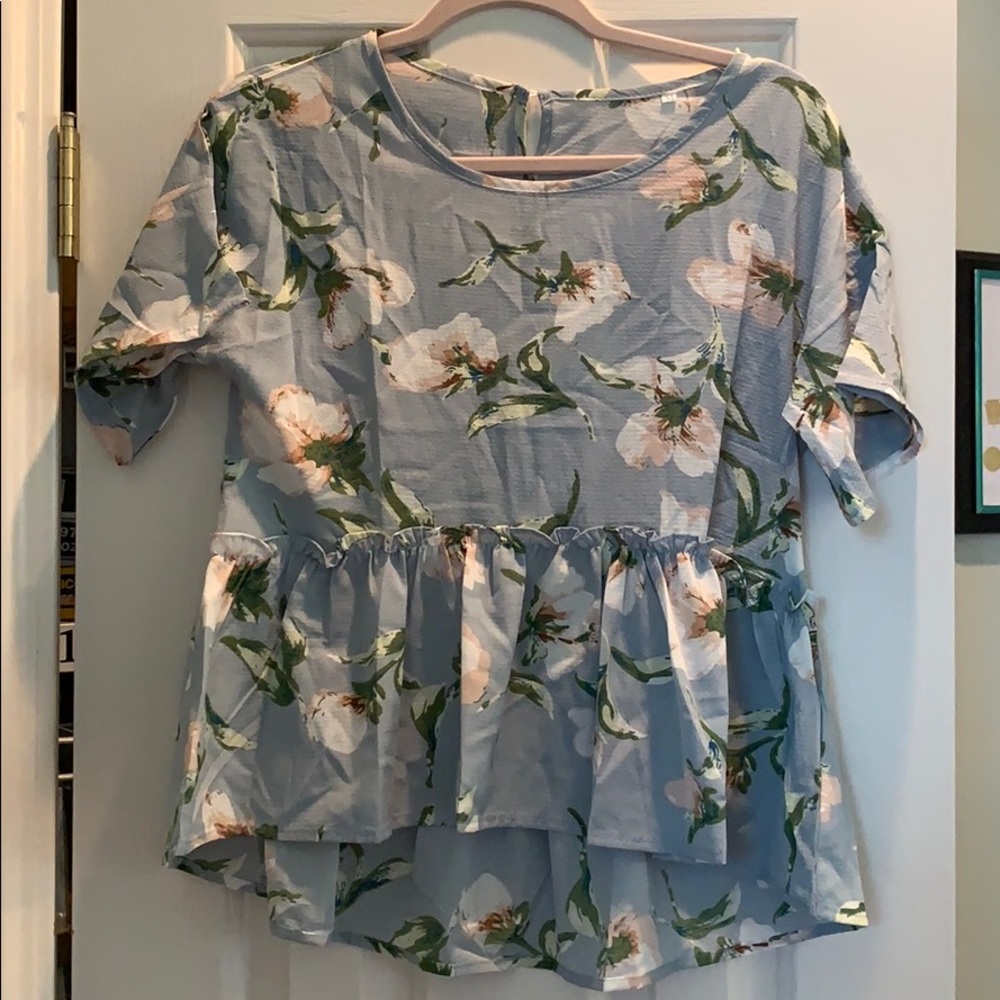 A cute peplum top.